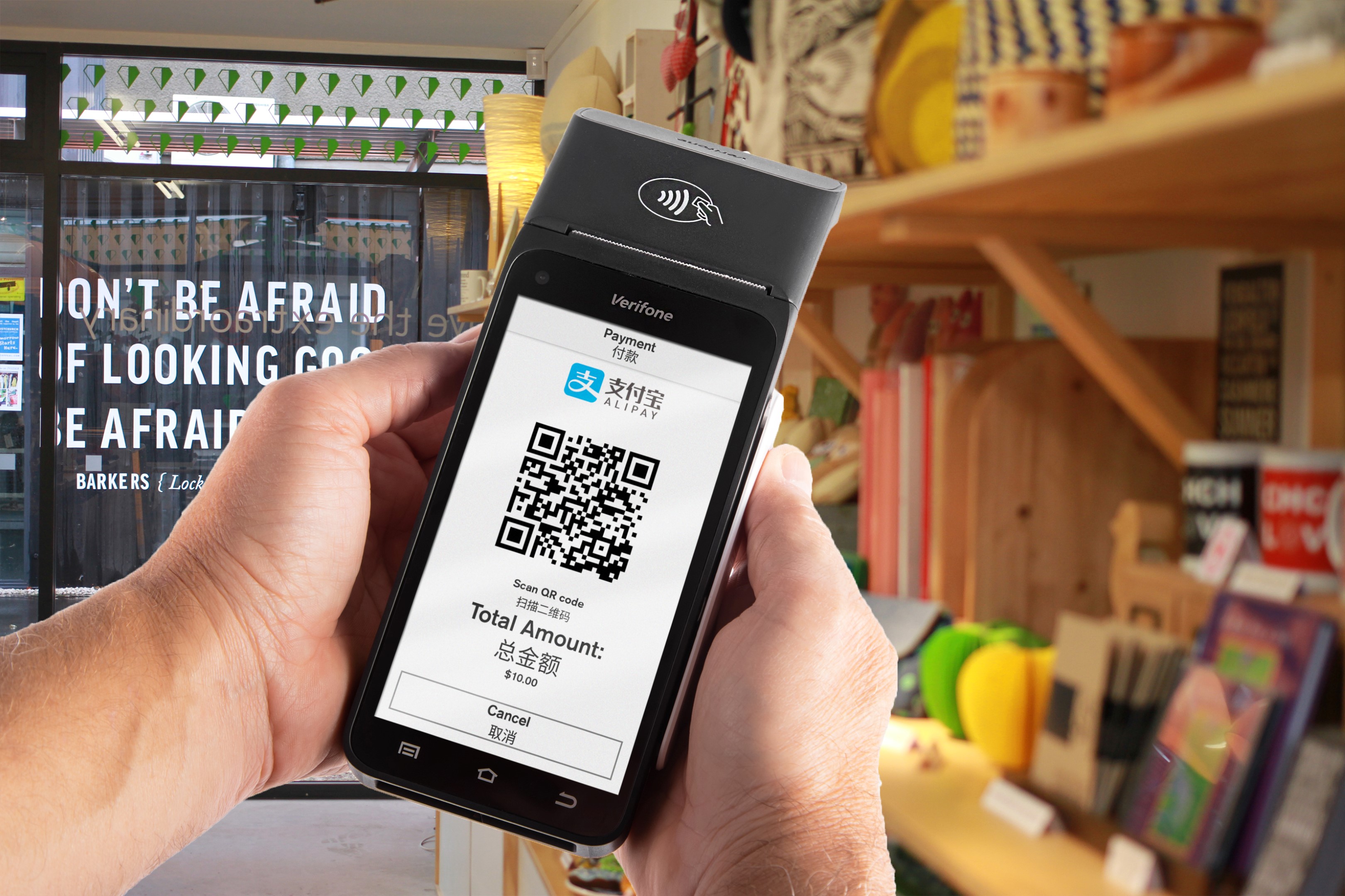 How do Alipay and WeChat pay work?